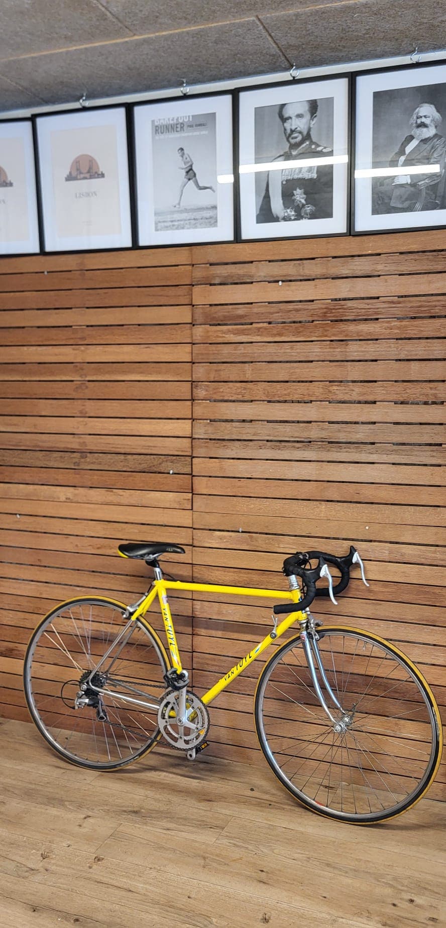 Vintage yellow racer